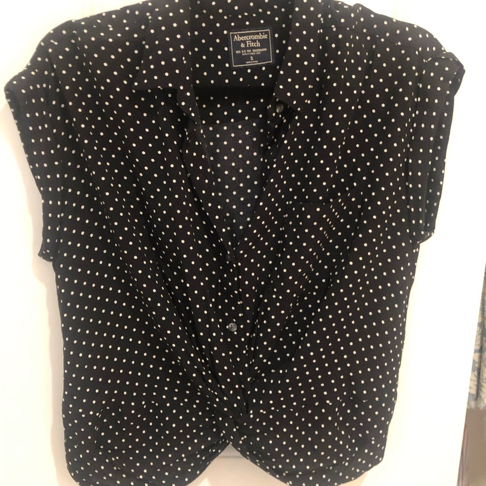 Abercrombie knot front button down blouse
